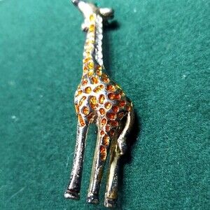 Bling Giraffe pin 3 inches